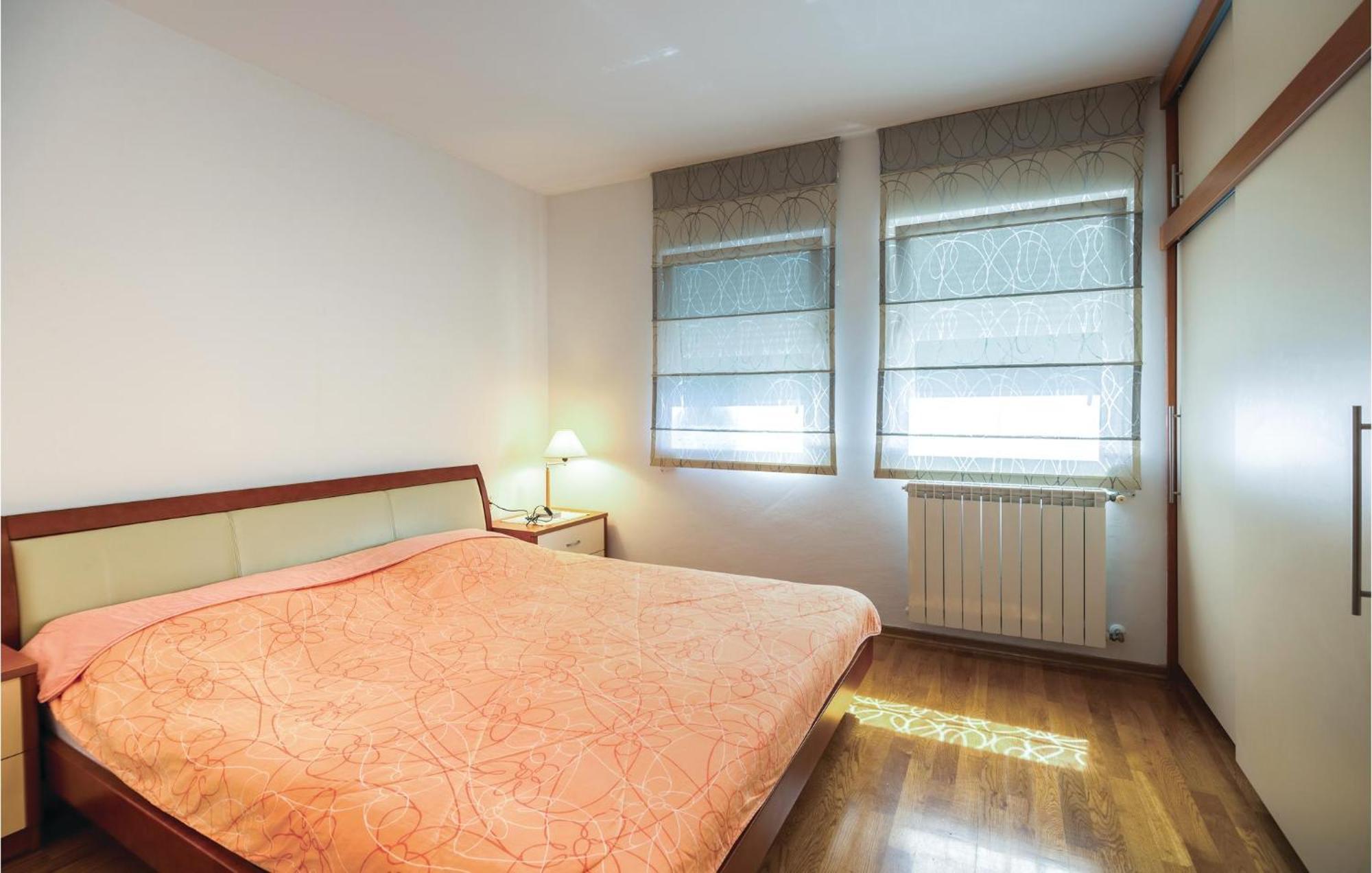Cozy Apartment In Rijeka With Kitchen Eksteriør bilde