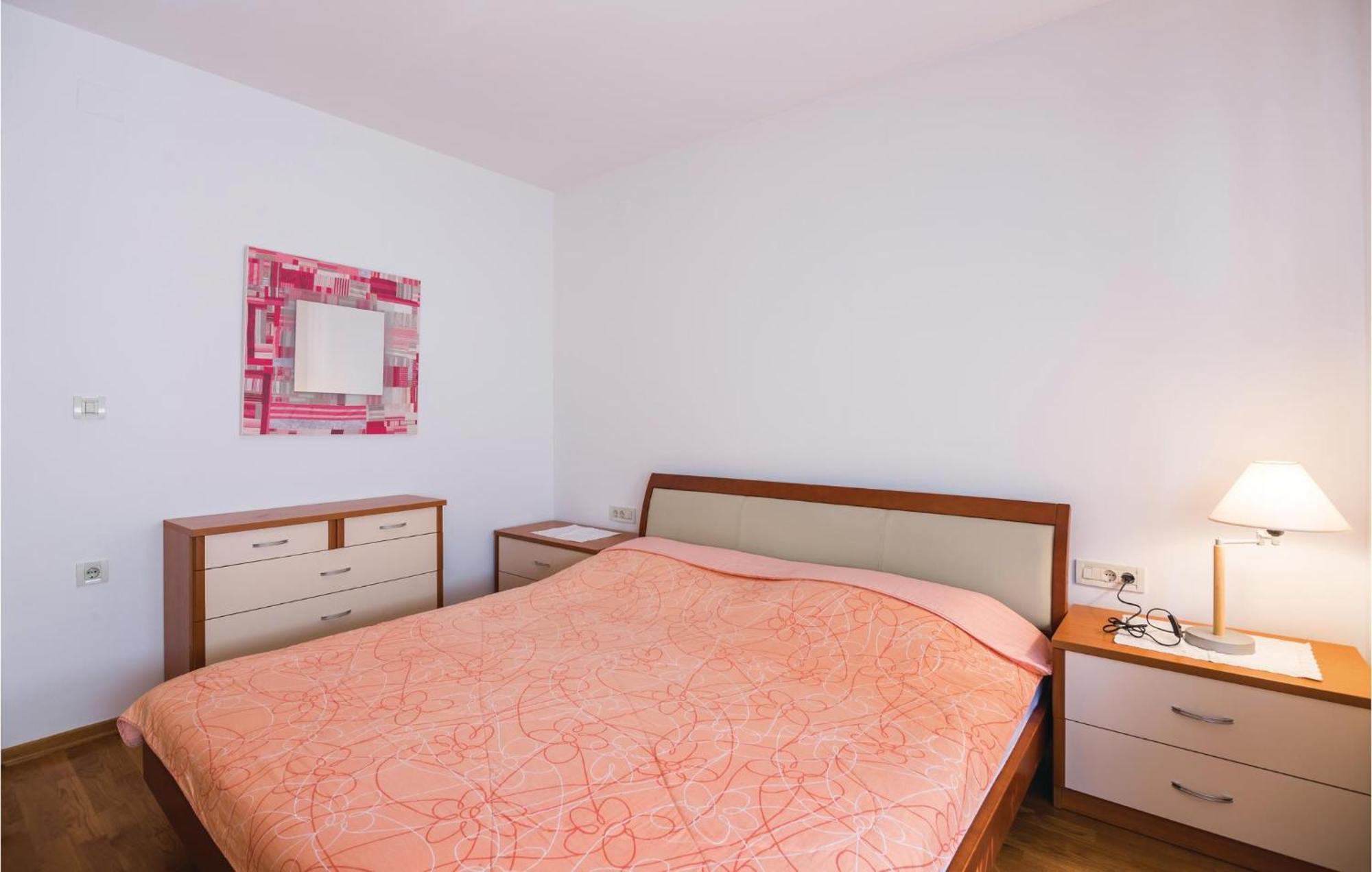 Cozy Apartment In Rijeka With Kitchen Eksteriør bilde