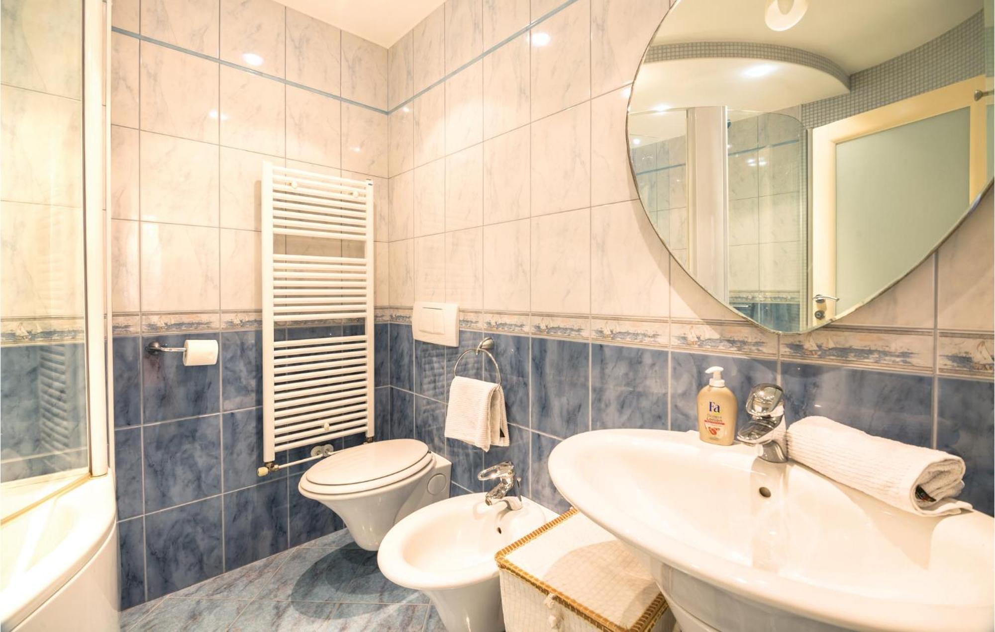 Cozy Apartment In Rijeka With Kitchen Eksteriør bilde